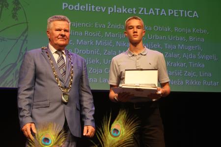 Zlate petice 102 Foto Ljubo Vukelič